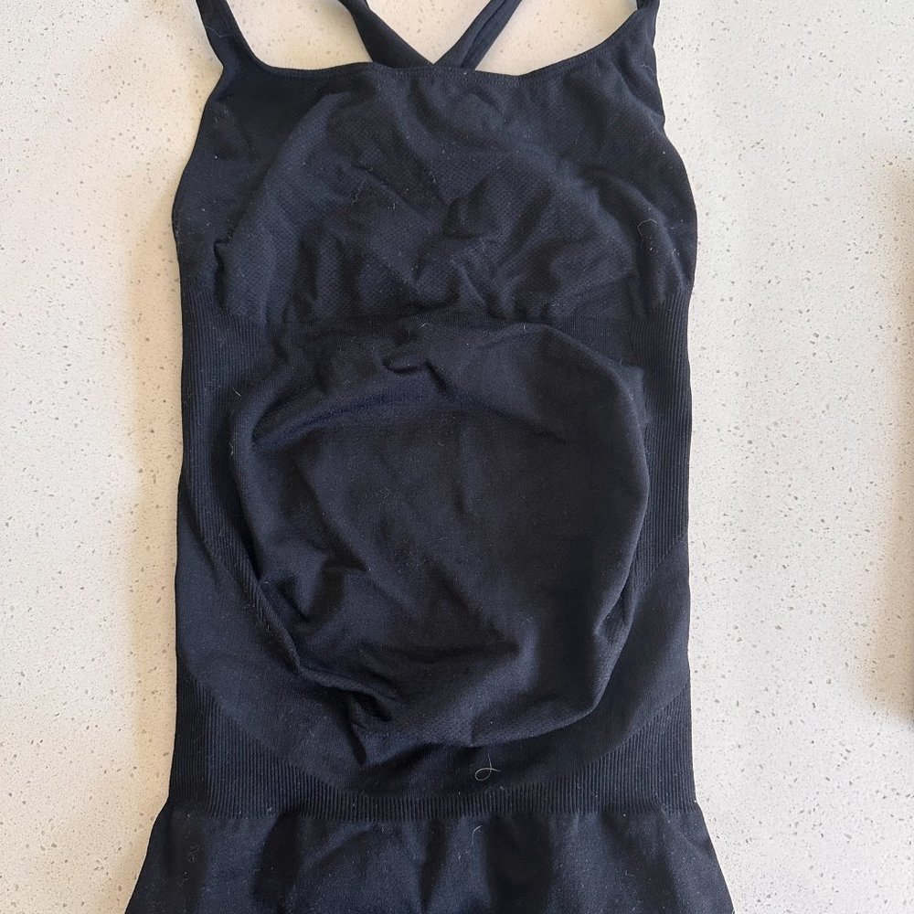 Maternity Support Crossback Tank - Picture 3 of 4
